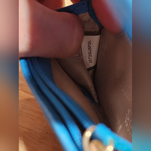 Micheal kors Jet Blue Travel Wallet Coin Aav-1402 ID key holder - Picture 4 of 14